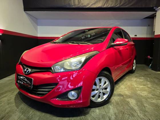 HYUNDAI HB20 1.0 COMFORT 12V FLEX 4P MANUAL HYUNDAI HB20 1.0 COMFORT 12V FLEX 4P MANUAL